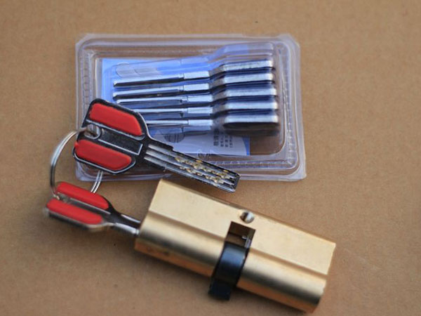 江川24小时上门开锁公司